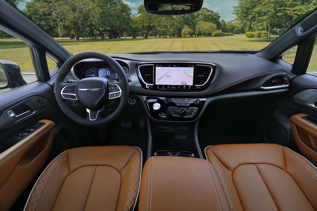 2025 Chrysler Pacifica Hybrid front interior.