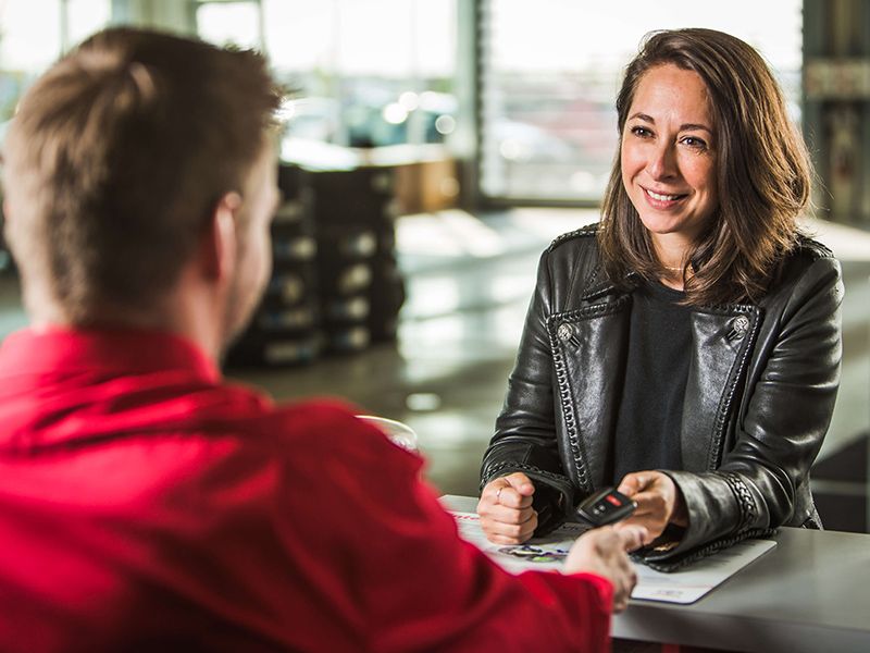 Should You Lease or Finance Your New Toyota Vehicle ?