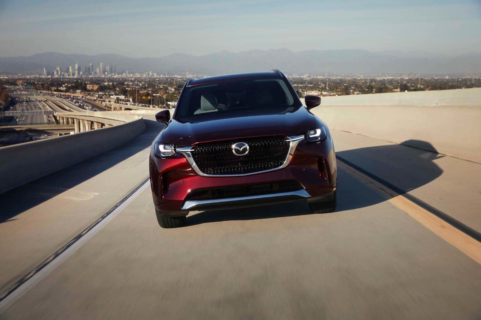 Does the 2026 Mazda CX-90 Signature Give You Extra Visibility When Parking Close to Objects?