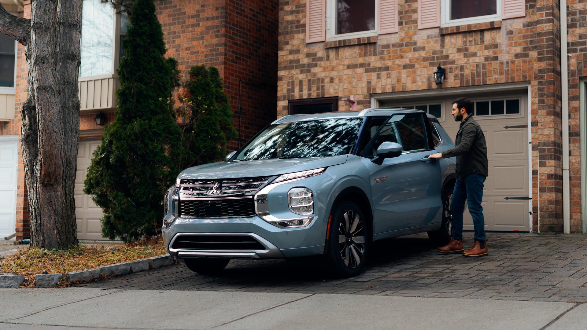 Analyse de la nouvelle batterie lithium-ion de 22,7 kWh du Outlander PHEV 2026