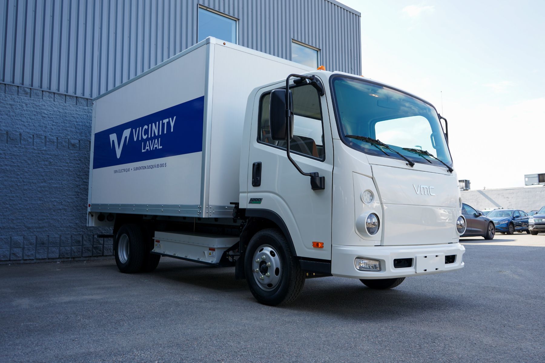 Pourquoi acheter le camion électrique VMC 1200