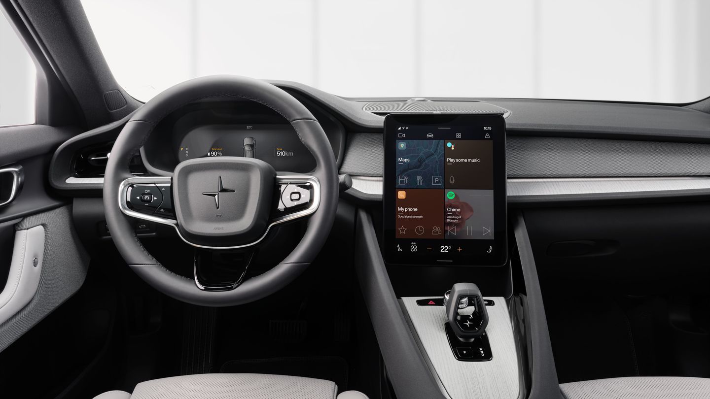 Comment l’infodivertissement de la Polestar 2 2027 garde-t-il les conducteurs connectés à chaque trajet ?