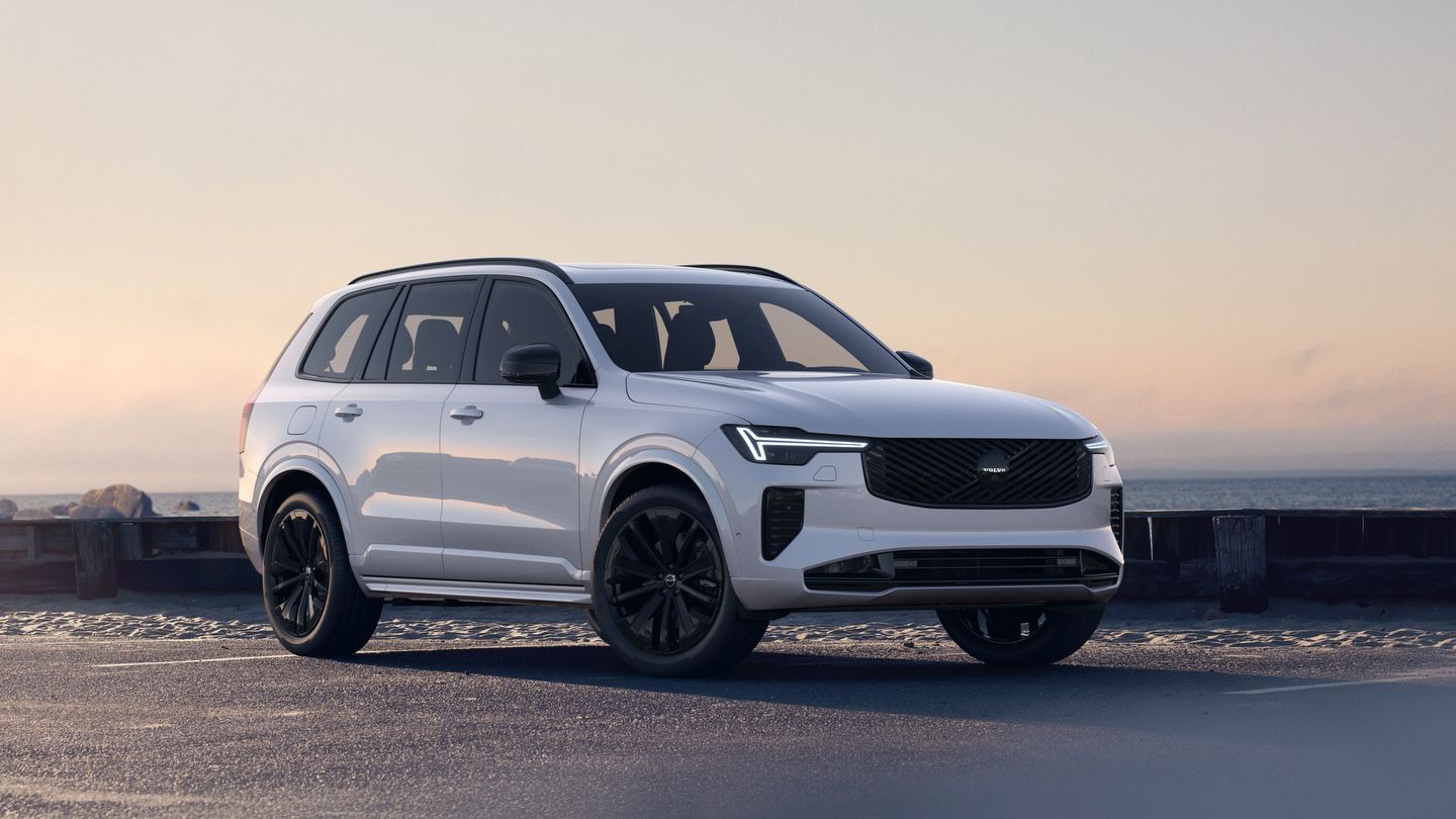 2026 Volvo XC90 vs 2026 Acura MDX: Which Three-Row SUV Puts Safety First?