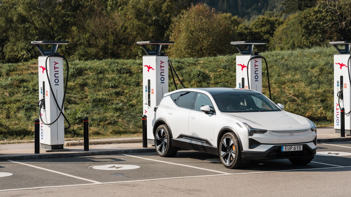 How Quickly Does the 2027 Polestar 3 Charge on a Road Trip?