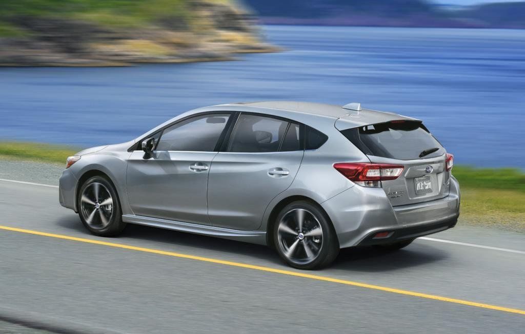 subaru impreza berline 2023 argent