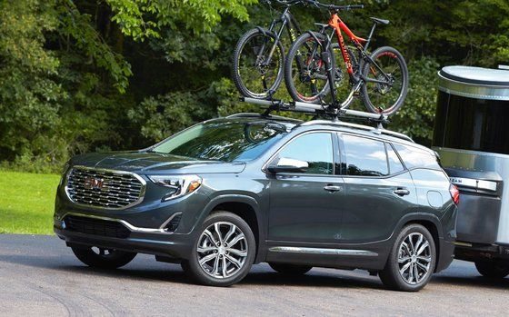 JEEP CHEROKEE 2019 VS GMC TERRAIN 2019 À CHICOUTIMI
