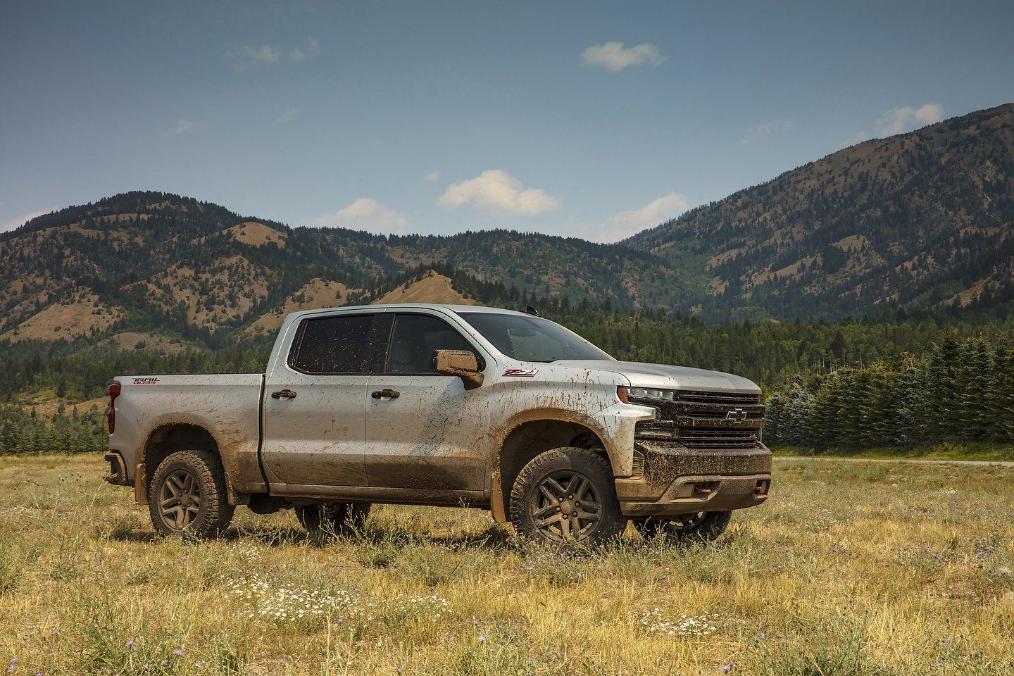 Chevrolet Silverado 1500 2020 vs Toyota Tundra 2020