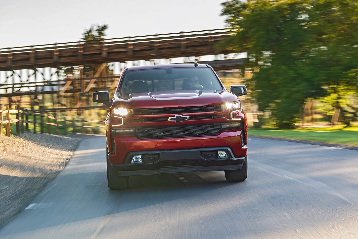 Chevrolet Silverado 2021 vs Ford F-150 2021 : polyvalence et technologie