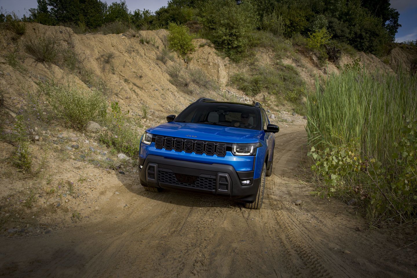 How the 2026 Jeep Cherokee Hybrid Conquers New Brunswick's Unpredictable Weather