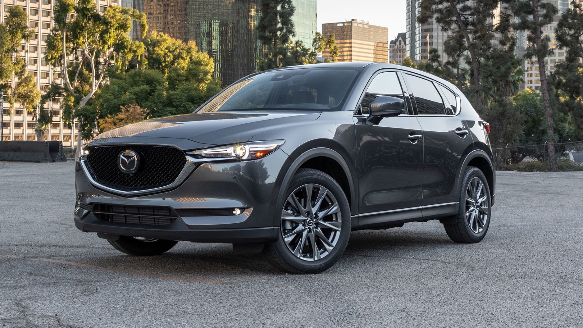 2021 Mazda CX-5 vs 2021 Nissan Rogue : The CX-5 combines performance and value like no other
