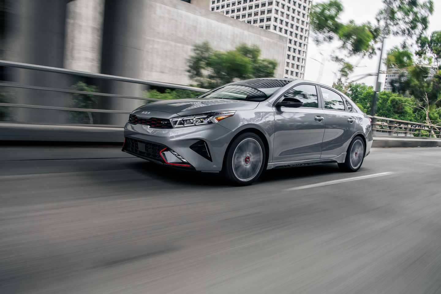 2022 Kia Forte vs. 2022 Honda Civic: Outstanding Accessibility and Value