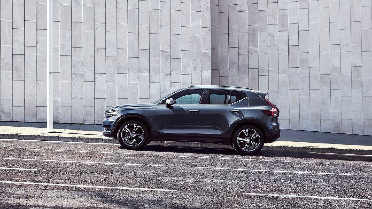 The 2021 Volvo XC40 vs. 2021 Mercedes-Benz: Enter the Future With an XC40