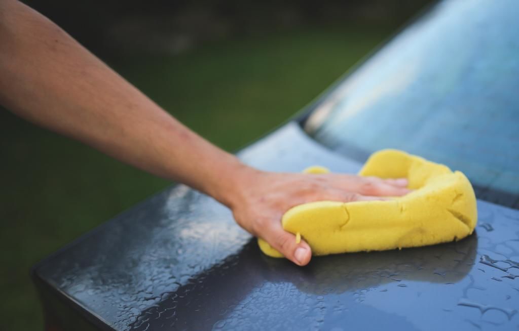 5 Ways To Give Your Vehicle A Good Cleaning This Spring