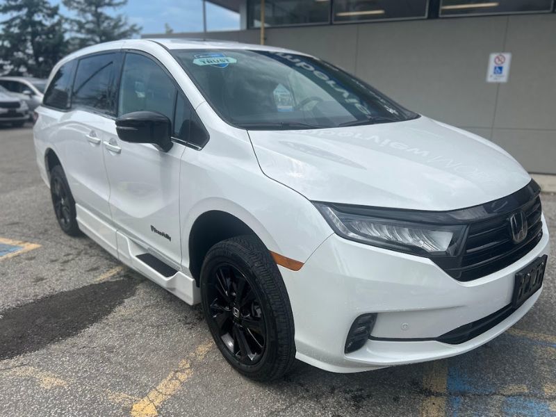 2024 Honda Odyssey Black Edition with Extended OEM warranty until 2030