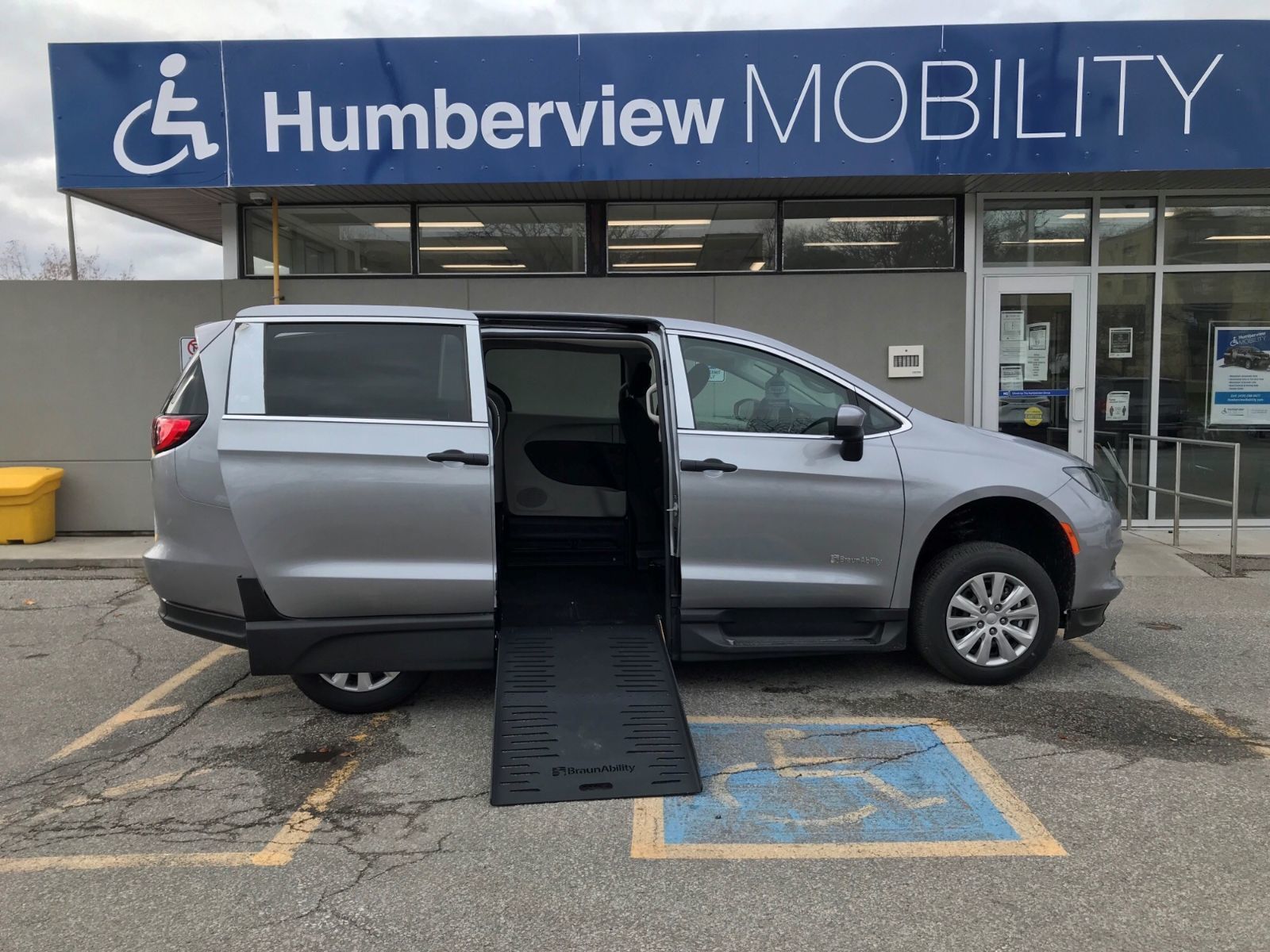 Five Questions to Consider When Choosing the Best Wheelchair Accessible Vehicle for Your Needs