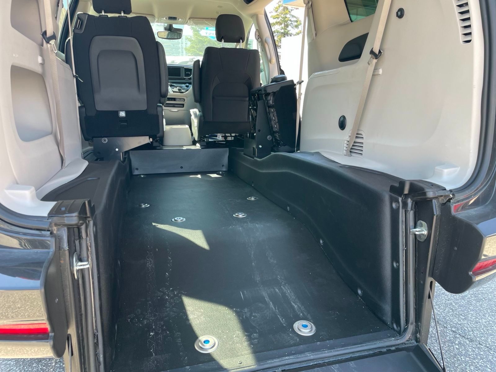 Vehicle Chair The Different Vehicle Accessible Seating Solutions Available to Enhance ...