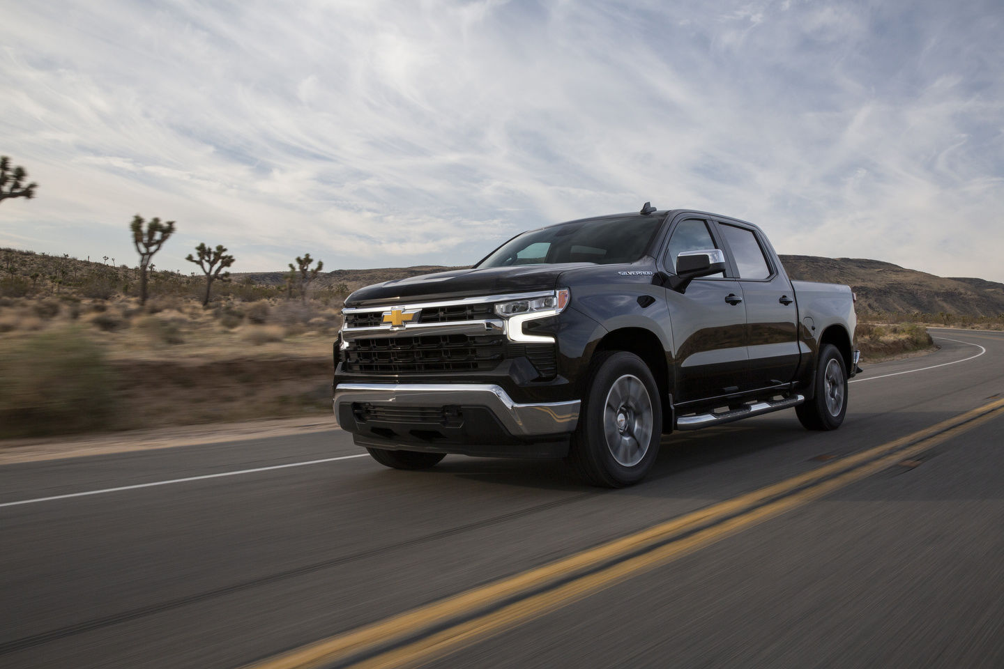 2022 Chevrolet Silverado and GMC Sierra: an even more efficient 2.7-litre 4-cylinder