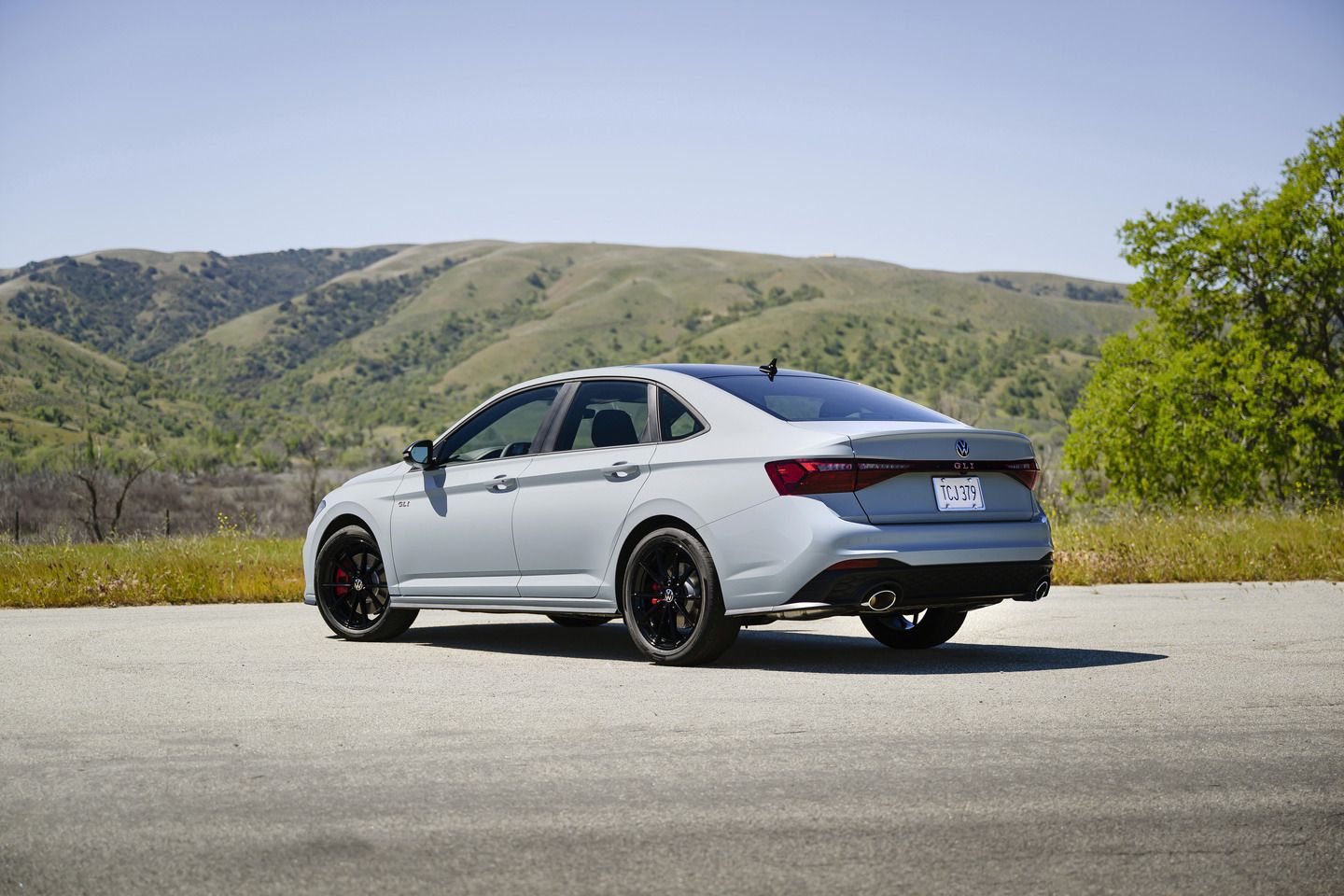 How Much Trunk Space Does the 2026 Volkswagen Jetta Have?
