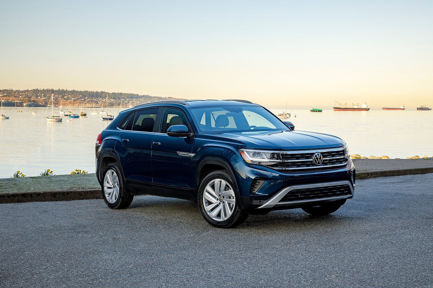 2020 Volkswagen Atlas Cross Sport vs 2020 Honda Passport