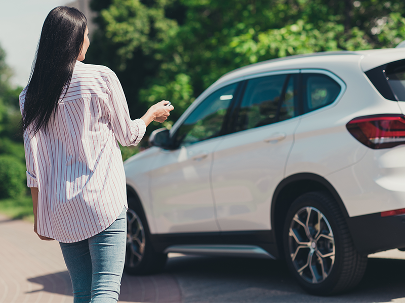 The Difference Between Purchasing a Used Car Privately, at a Dealership ...