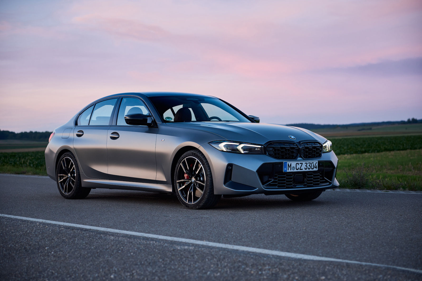 The 2025 BMW 3 Series : A blend of Performance, Efficiency and Modern Elegance