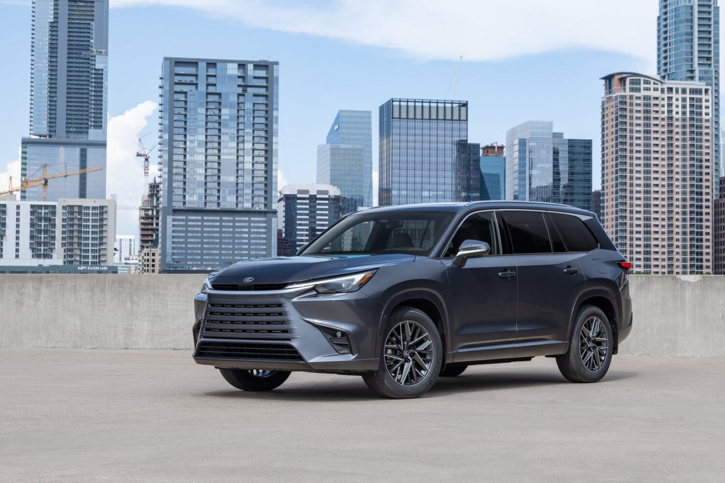 Comparing the 2025 Lexus TX and 2025 Lexus GX: Engine, Capacity, Interior Space