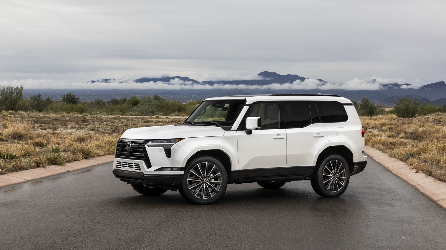 2026 Lexus GX 550 Trim Guide: Every Grade From Signature to Overtrail+ Compared — 349 HP, 9,063-lb Towing