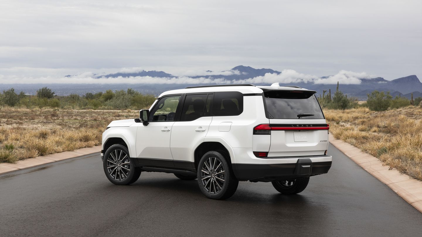 Lexus of Lakeridge | LX 700h or GX 550? How Lexus's Two Body-on-Frame ...