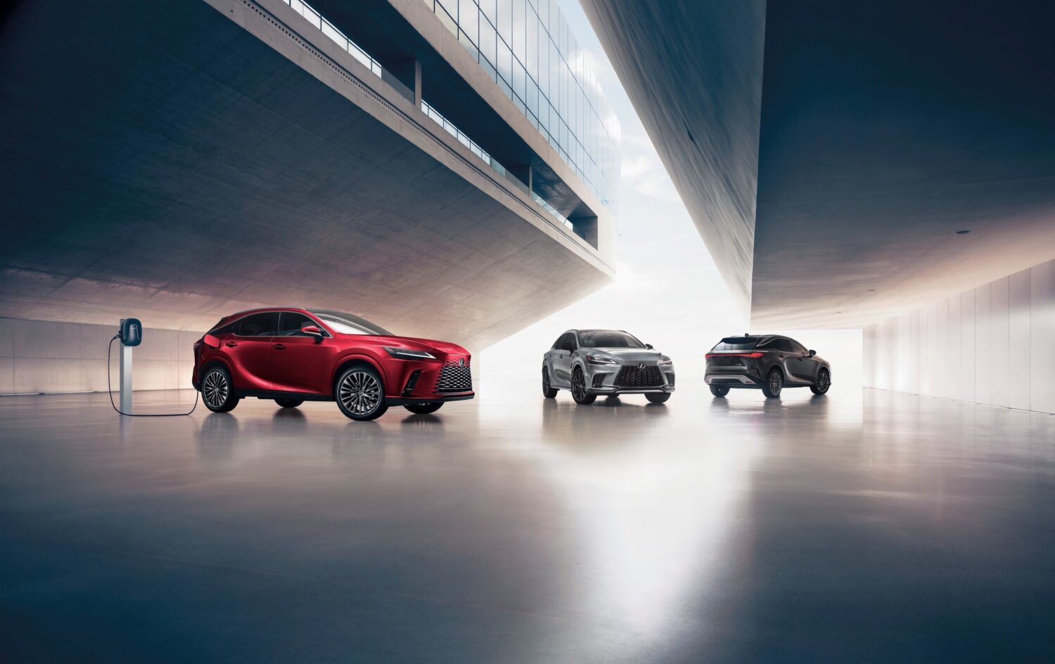 How a 2026 Lexus RX 450h+ Fits a Weekday Commute on Electric Range Alone