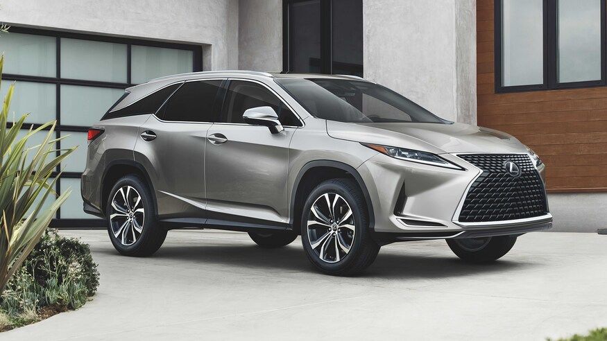 Three reasons to buy a 2021 Lexus RX this summer