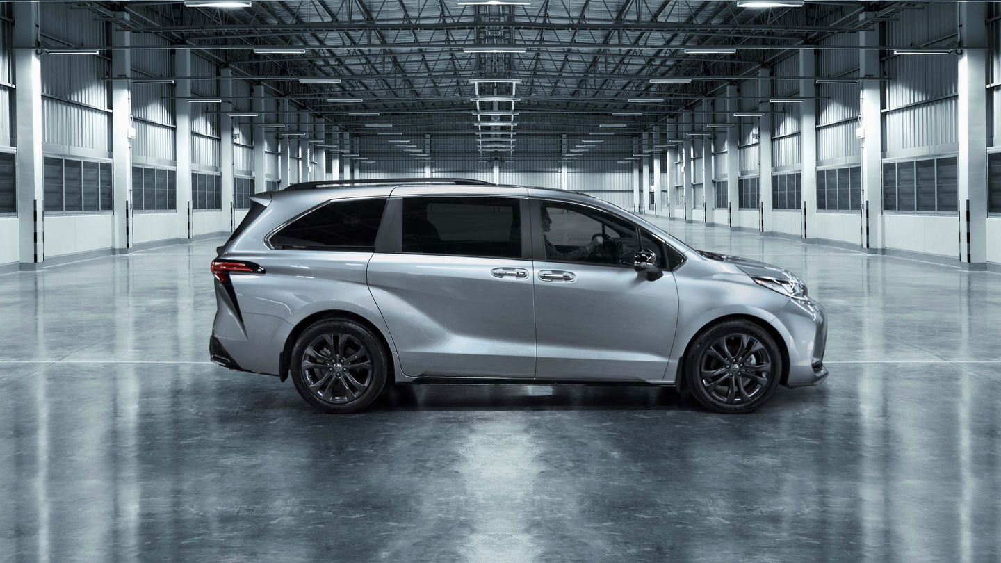 Toyota unveils special 25th anniversary Sienna minivan