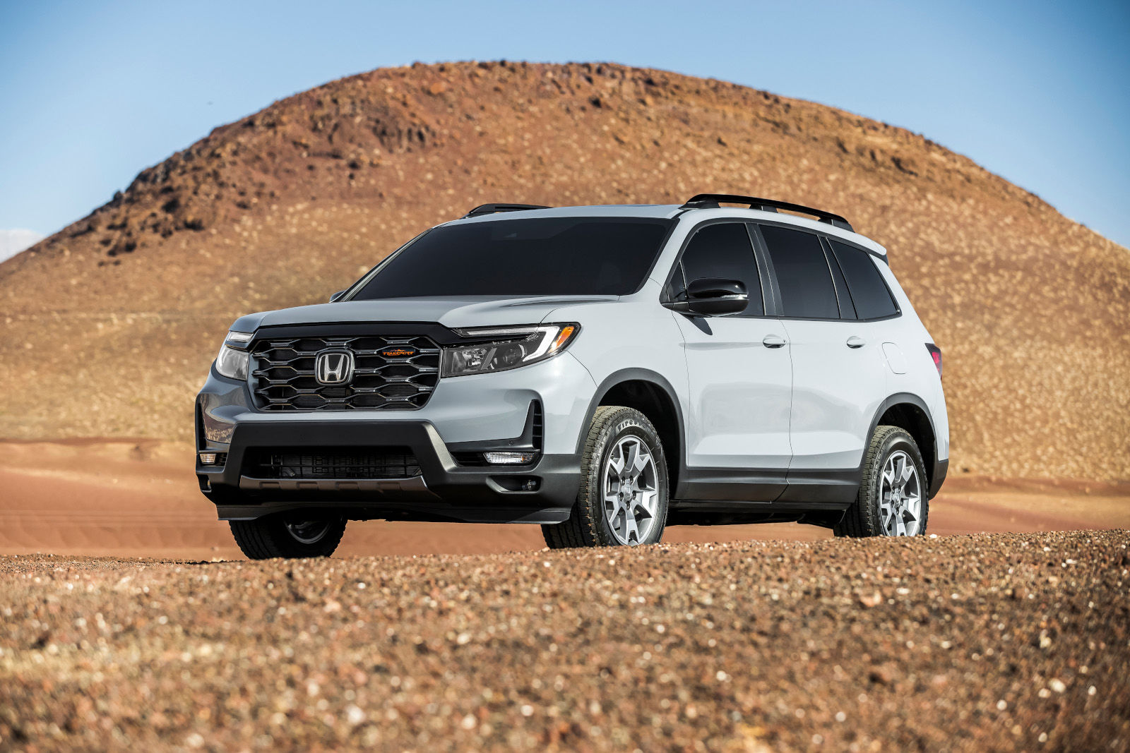 Honda Passport Tops Residual Value Rankings in Mid-Size SUV Category
