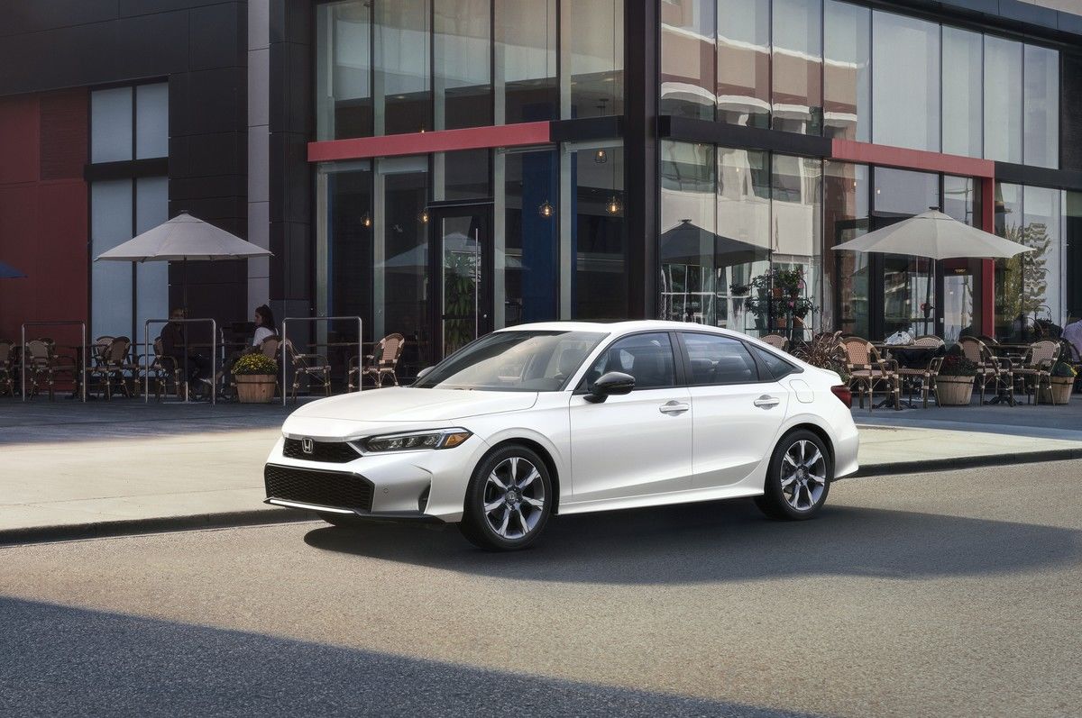 North American Car of the Year Jury Recognizes 2025 Civic Hybrid Excellence