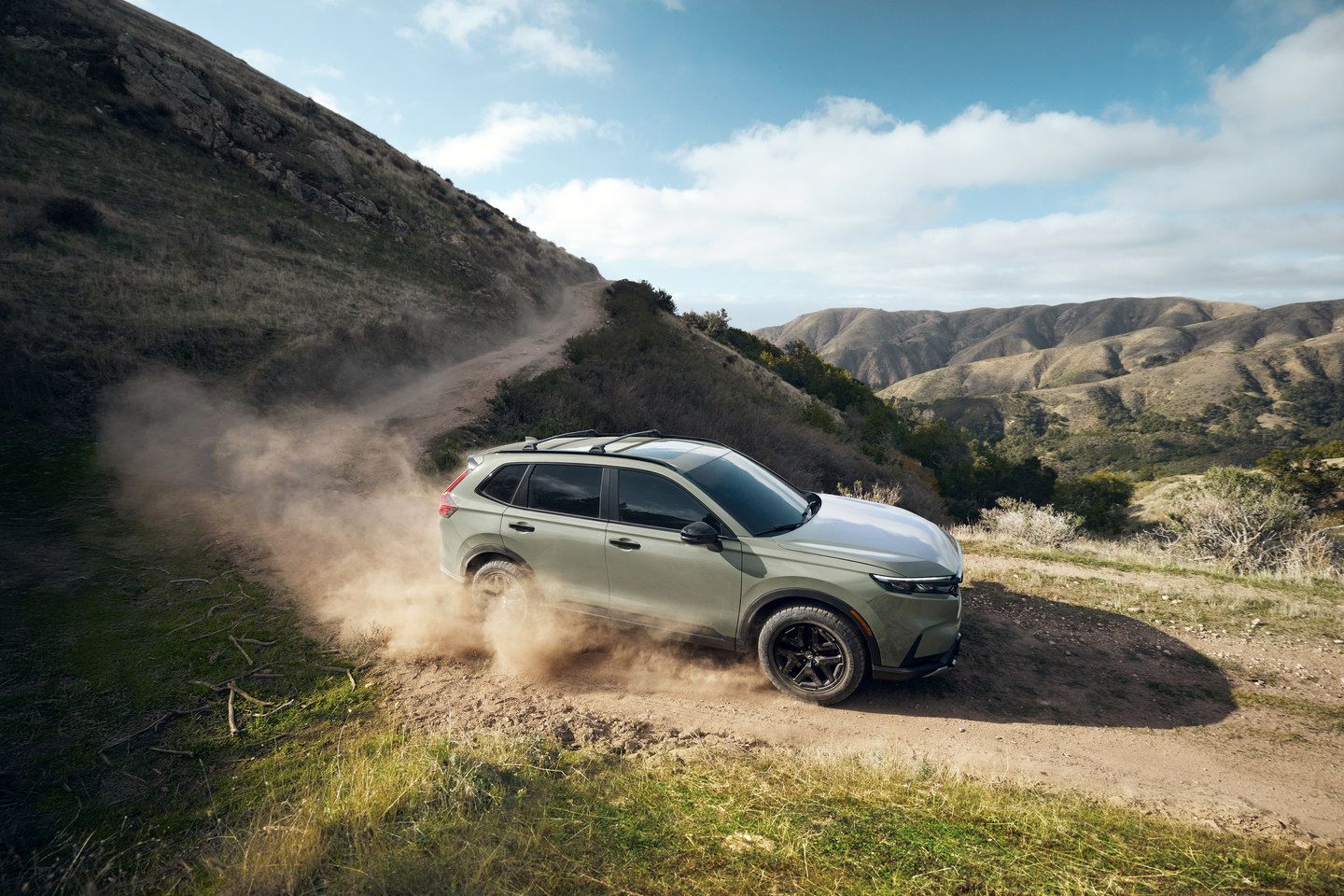 2026 Honda CR-V TrailSport Hybrid: The SUV of the Summer for Exploring the Region