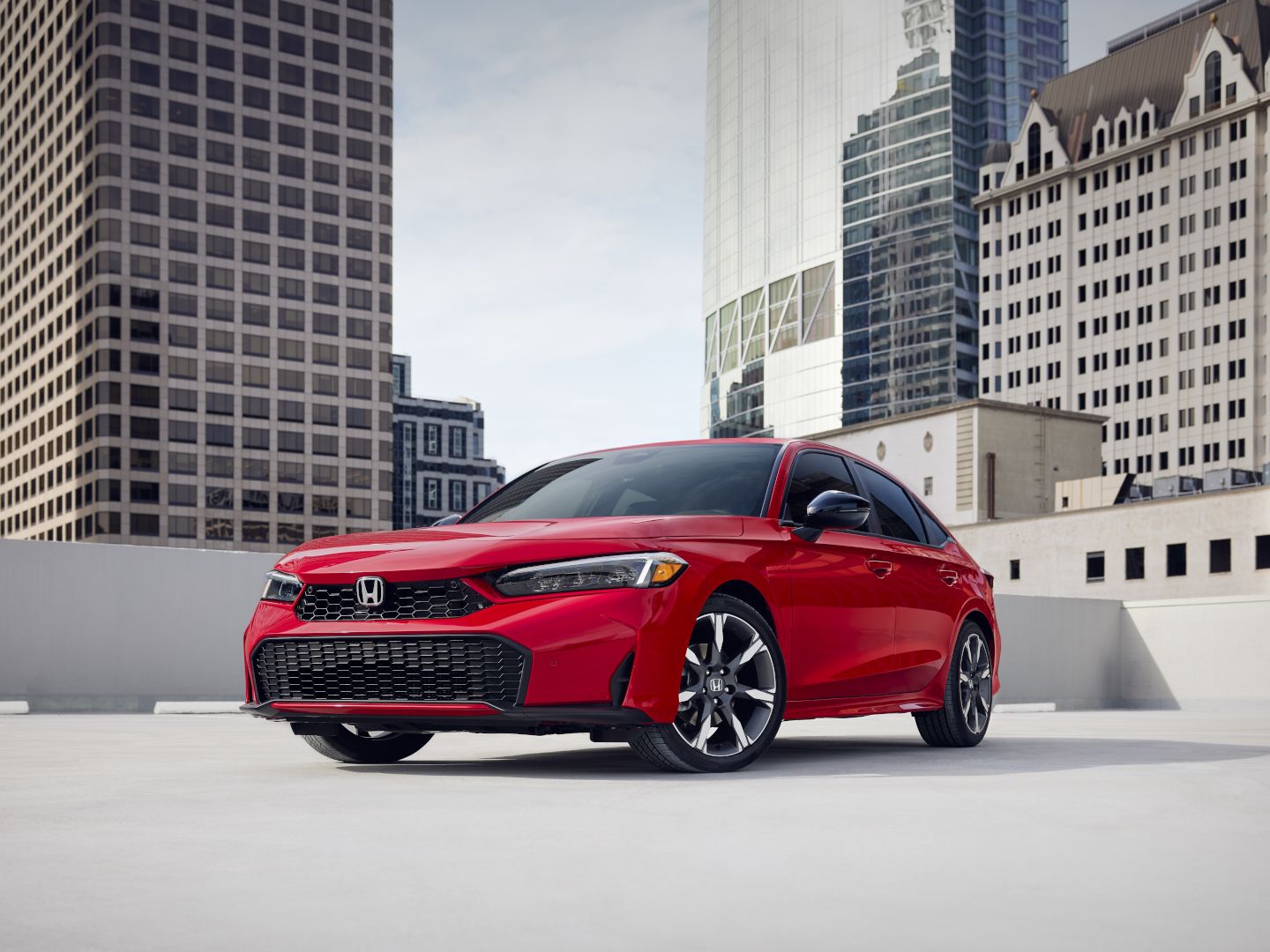 Gas or Hybrid: How Does the 2026 Honda Civic Drive Differently?