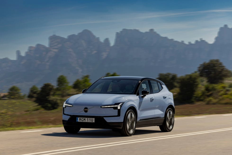 2025 Volvo EX30: A Compact EV with Big Innovations
