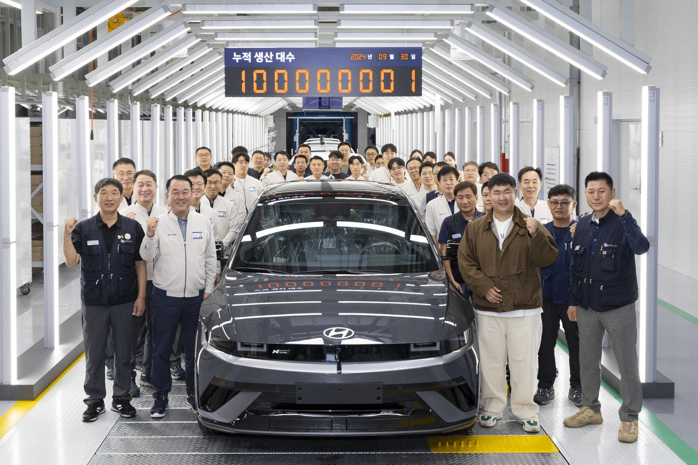 Le 100 millionième véhicule de Hyundai : L’IONIQ 5 marque une étape importante à l'usine d'Ulsan