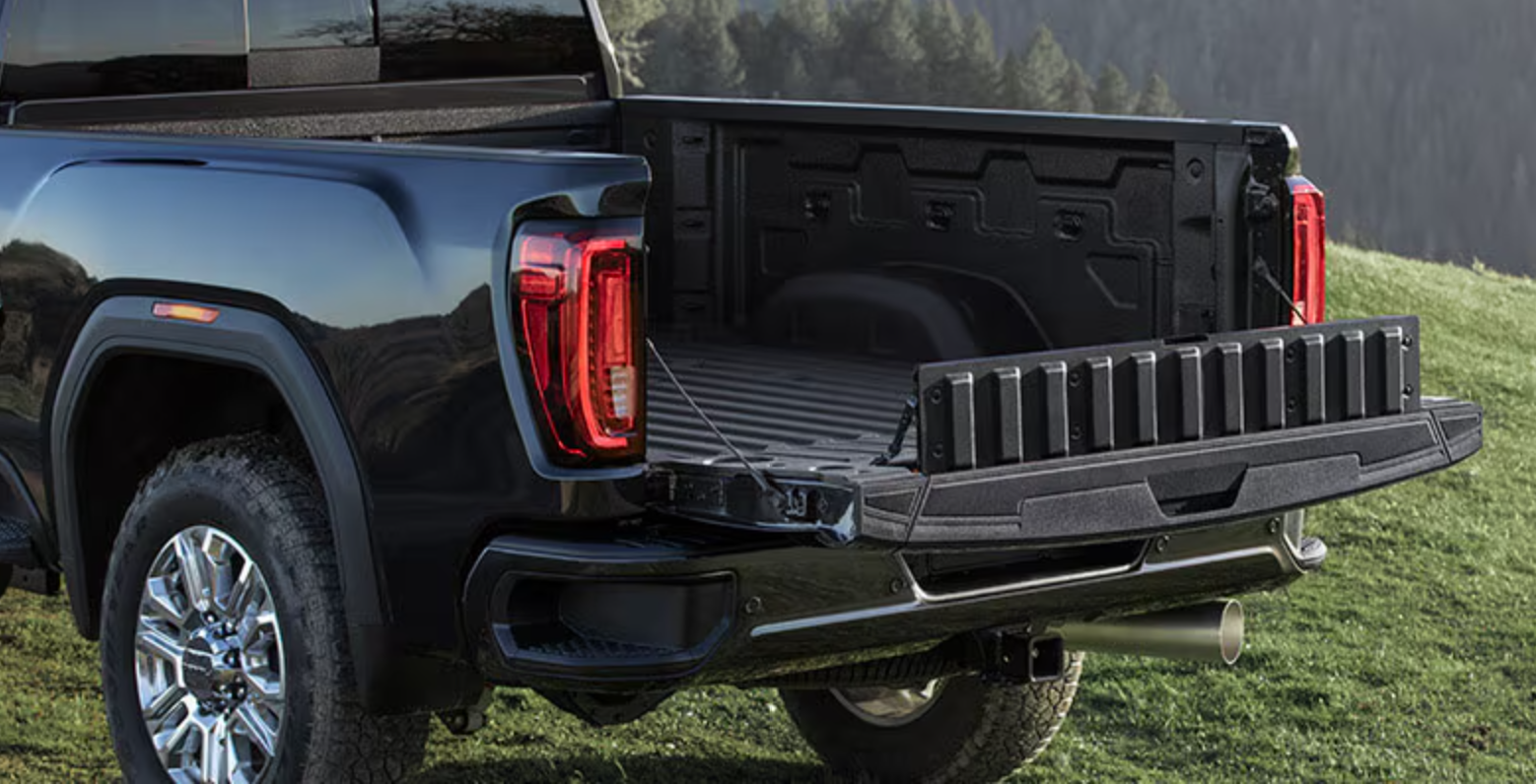 Hayon MultiPro sur le GMC Sierra 1500 Denali