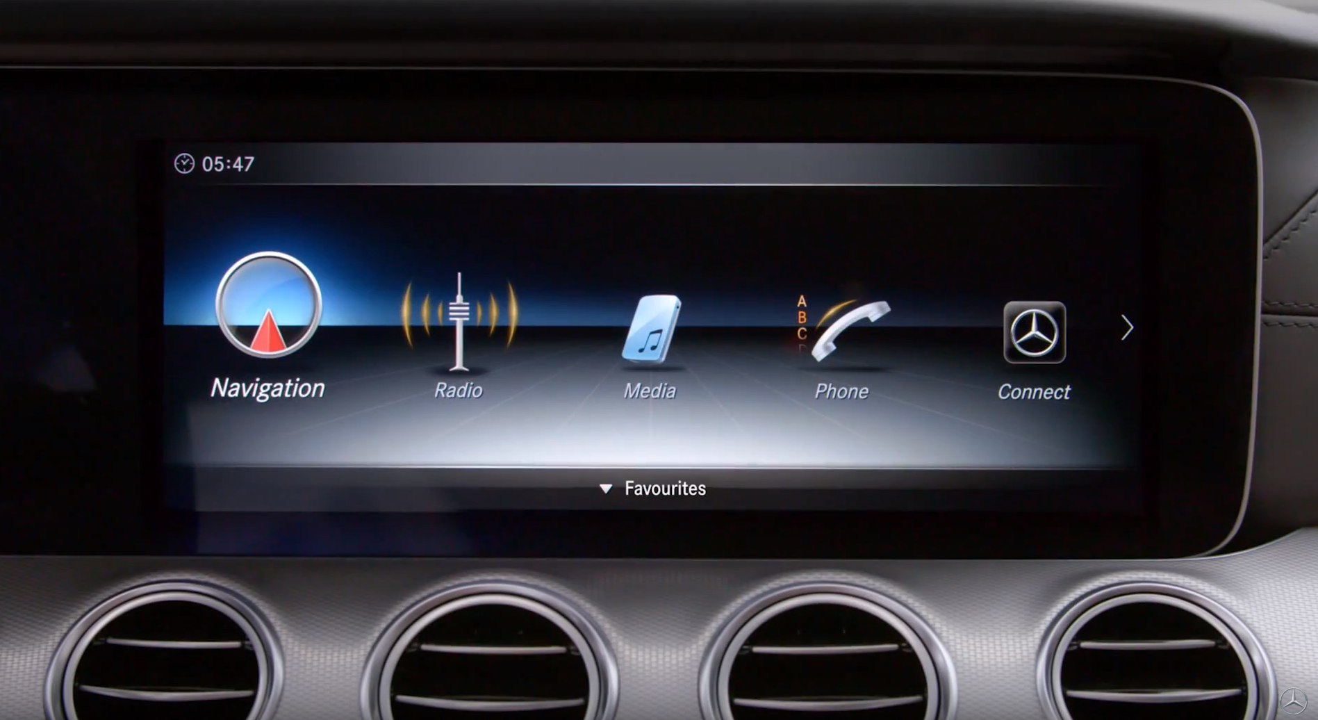 How-To: Radio Functions | Mercedes-Benz Canada