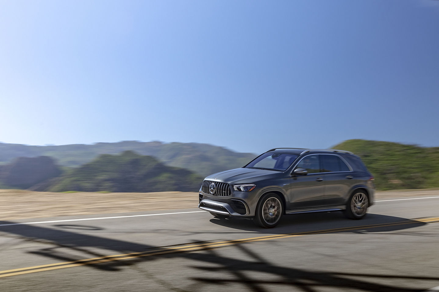 Mercedes-Benz Kamloops | 2021 Mercedes-Benz GLE vs. 2021 Porsche ...