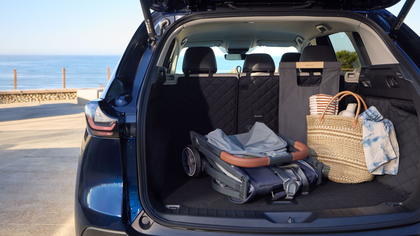 How the 2026 Mazda CX-5's Larger Cargo Area Handles Weekend Errands and Getaways from Burnaby