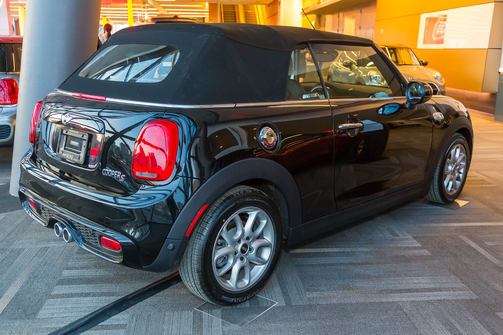 Ottawa Auto Show MINI Cooper Convertible 2018 by MINI Ottawa