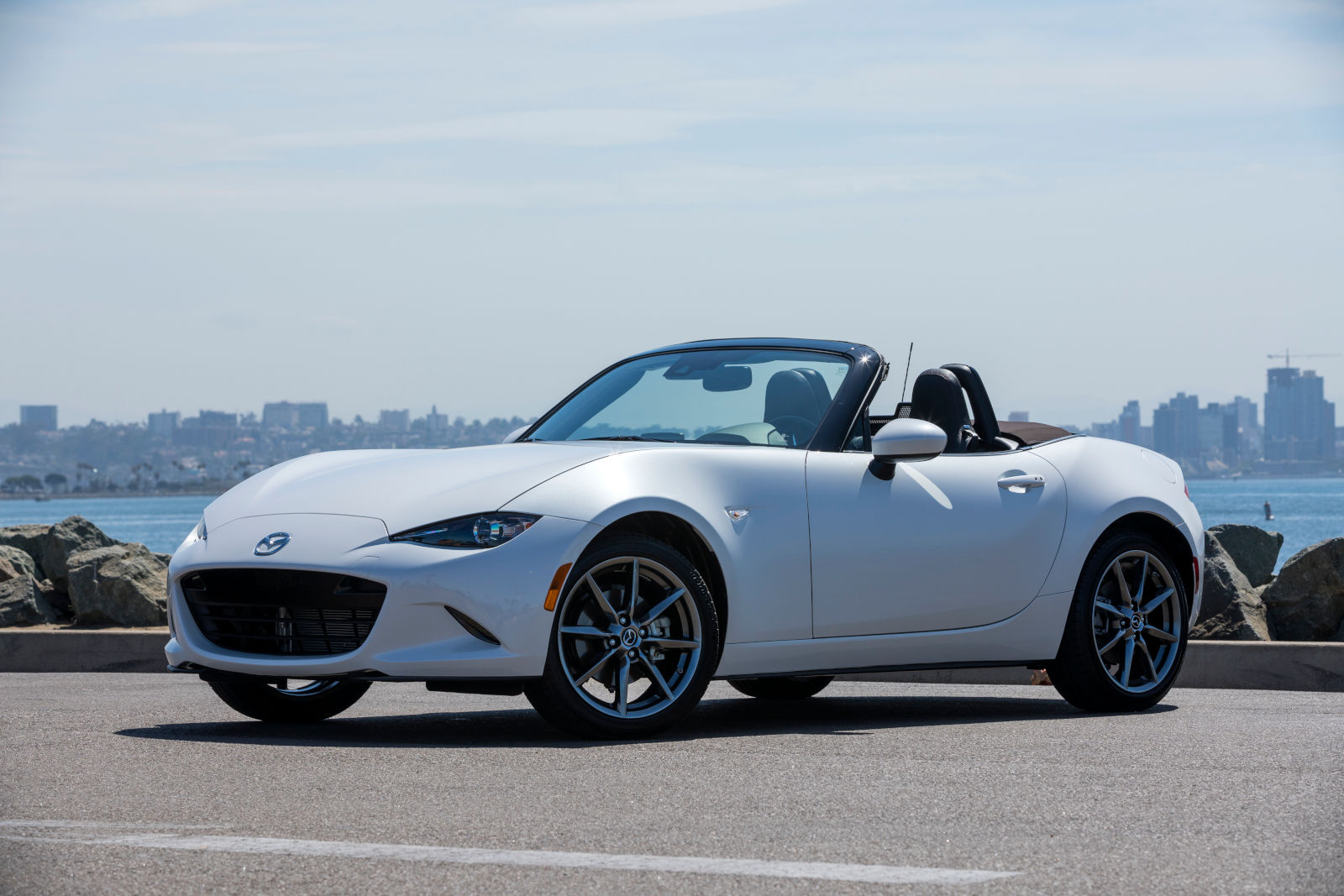 Pre-Owned Mazda MX-5: Your Fun, Reliable Summer Buy