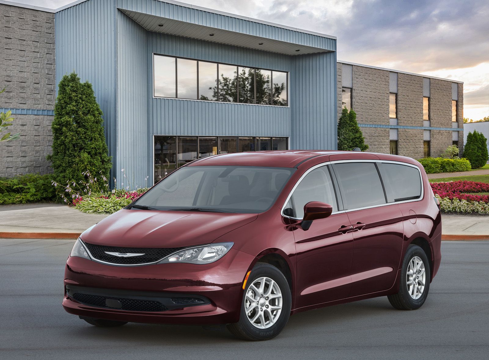 What to Know Before Choosing the 2026 Chrysler Grand Caravan