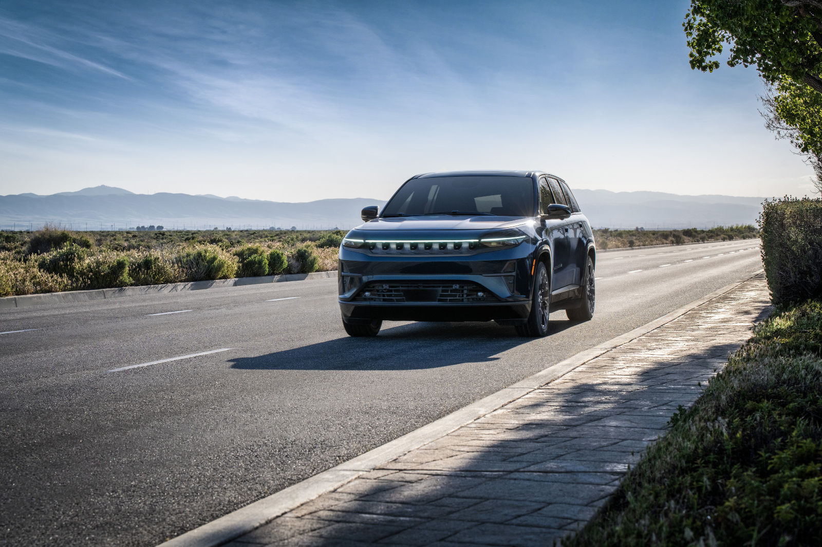 Jeep Wagoneer S: 3.4-Second 0-100km/h, 480km Range, $91,790 Starting Price