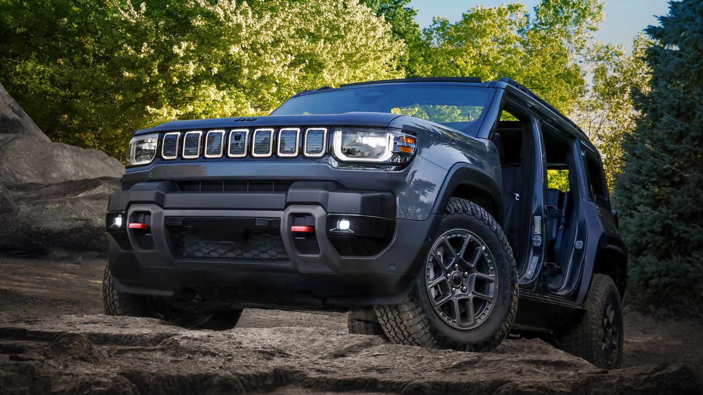 The 2026 Jeep Recon Brings Removable Glass Panels and Trail-Rated Electric Performance to British Columbia