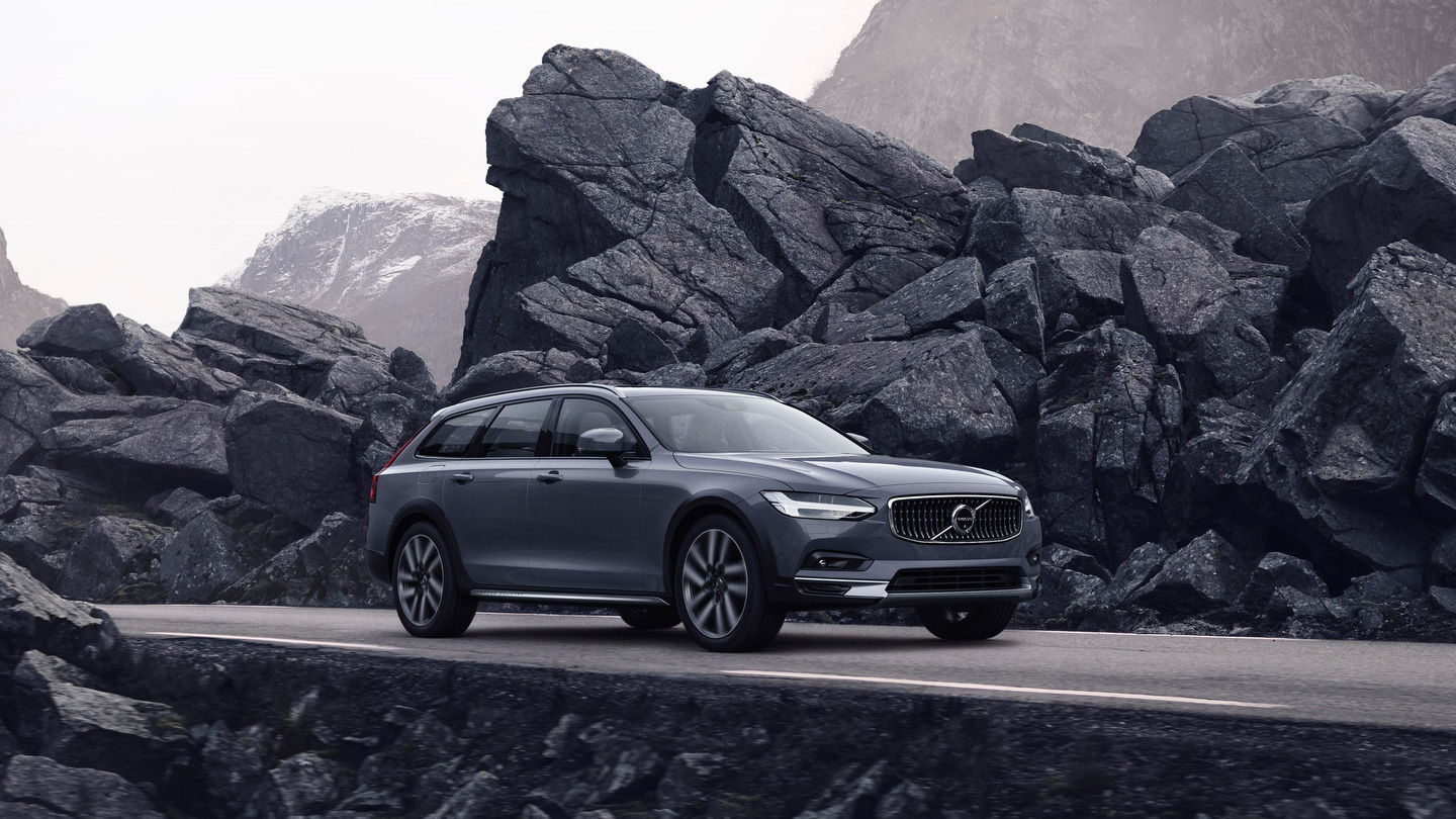 Preparing Your Volvo for Winter in Newfoundland and Labrador: A Quick Guide to Safety