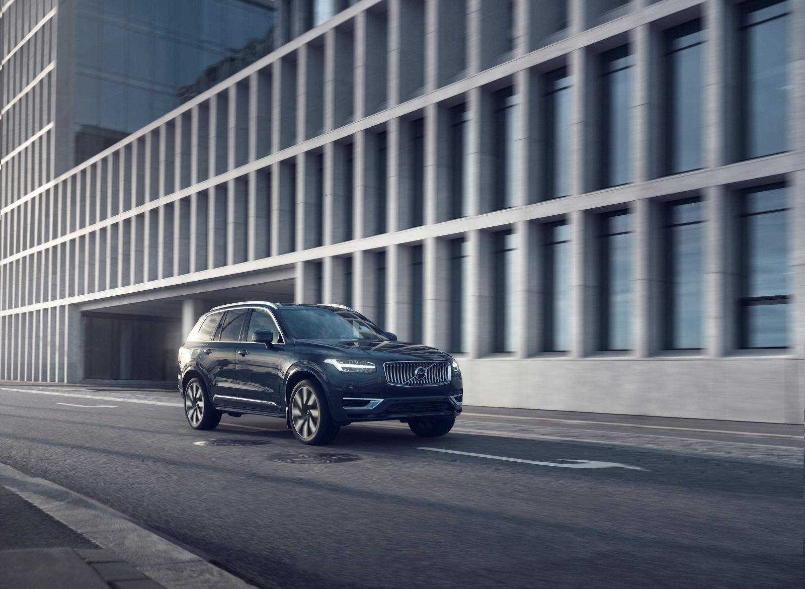 A Look at the Advantages of the 2024 Volvo XC90 over the Audi Q7