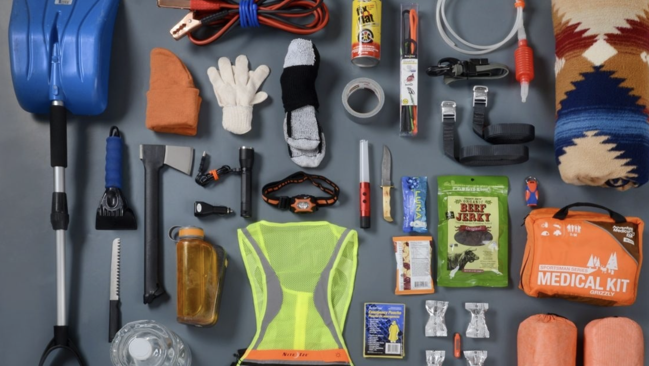 Preparing an Emergency Kit for Your Car