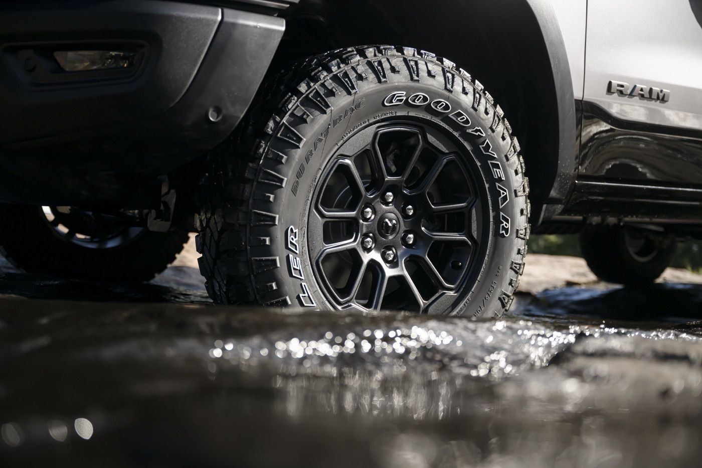 Ram 1500 and 2500: Wheel Nut Torque